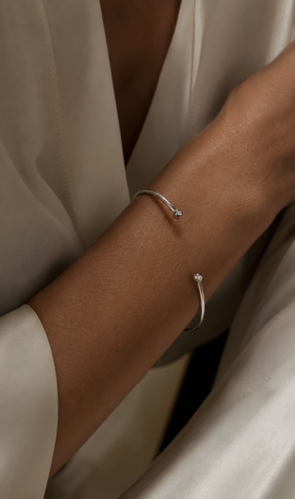 Armreif "Tory" aus 925 Sterling Silber mit Zirkonia