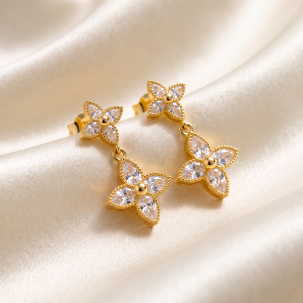 Ohrringe „Elada“ mit 2er-Blüte aus 925 Sterling Silber, goldplattiert & Zirkonia