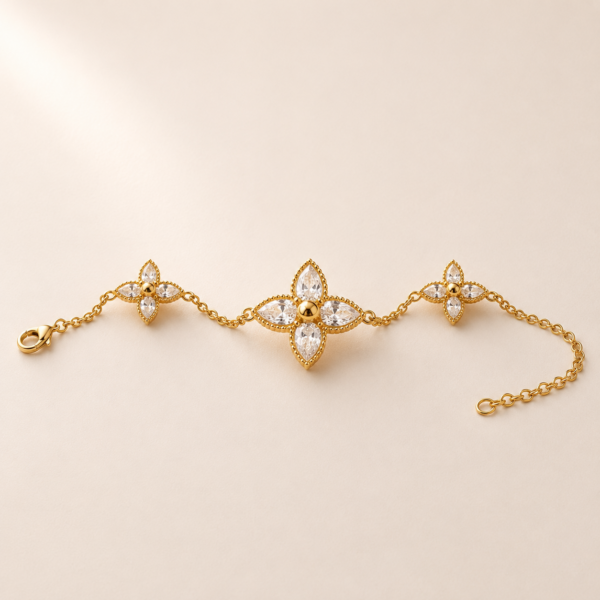 Armband „Elada“ mit 3er-Blüte aus 925 Sterling Silber, goldplattiert & Zirkonia