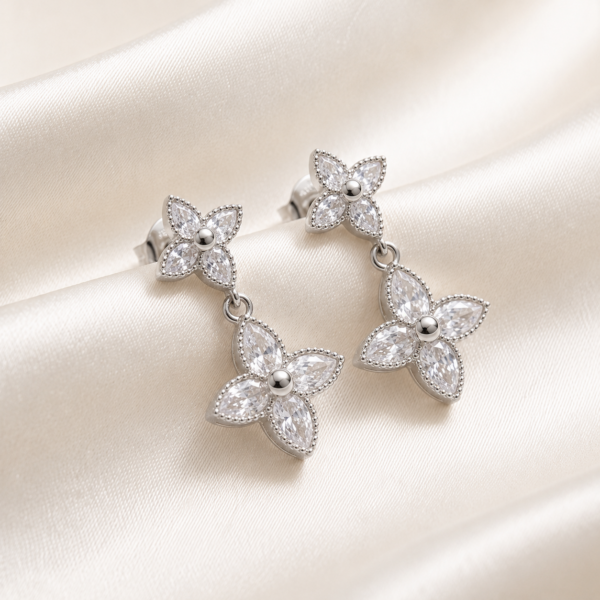 Ohrringe „Elada“ mit 2er-Blüte aus 925 Sterling Silber & Zirkonia