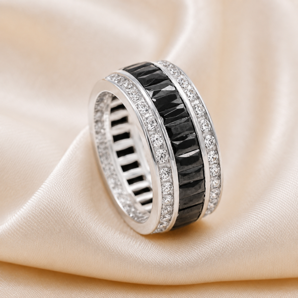 Ring "Juno" aus 925 Sterling Silber mit schwarzem Zirkonia