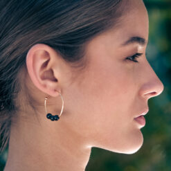 Alternative view of Kugelohrringe Kim Creolen Edelstein mit 925 goldplattiert