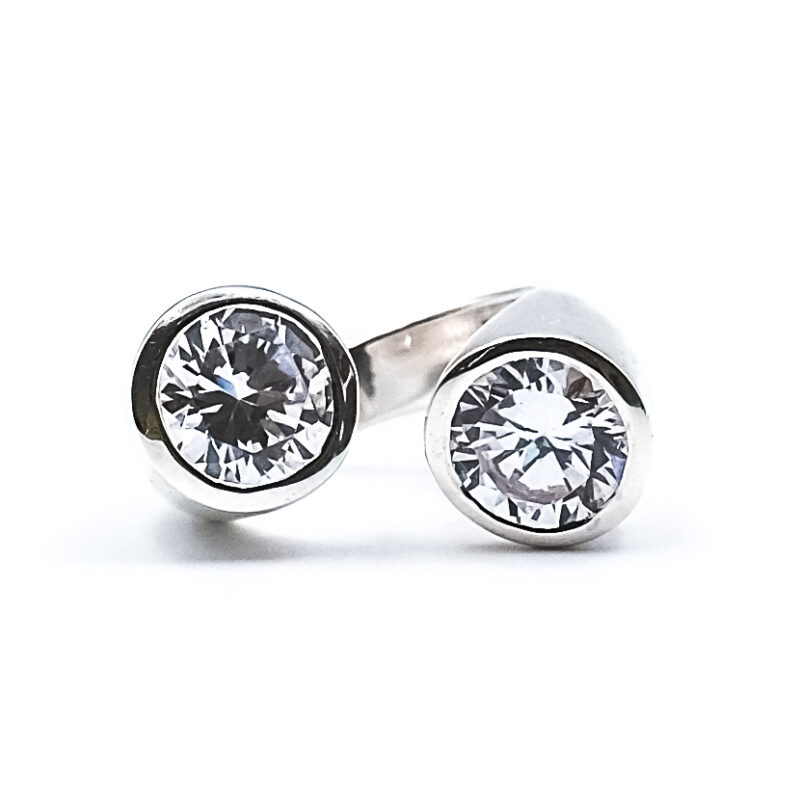 Ring „Namo“ aus 925er Sterling Silber mit weißem Zirkonia