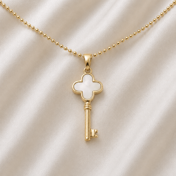 Kette "New York Schlüssel" mit Perlmutt aus 925 Sterling Silber, goldplattiert