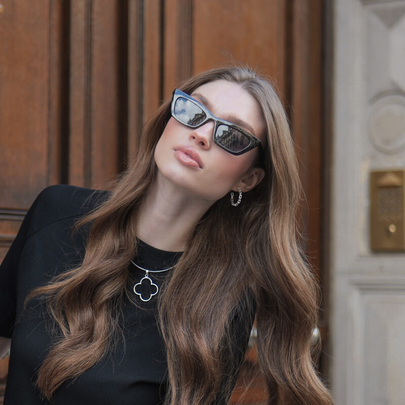 Alternative view of Halbcreolen "Aminata" aus 925 Sterling Silber