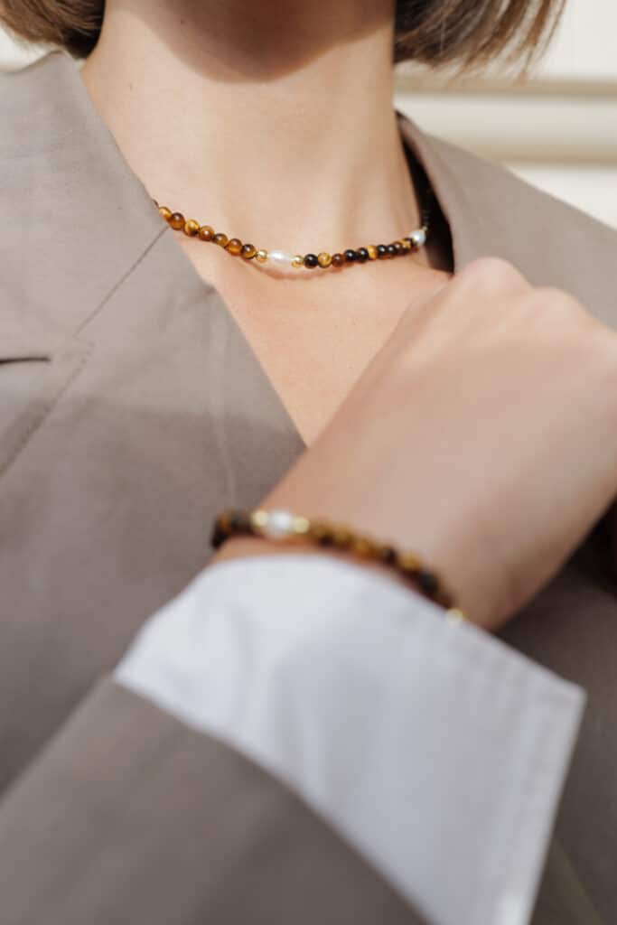 Perlen-Kugelkette „Josefa“ mit Edelstein aus 925er Sterling Silber, goldplattiert