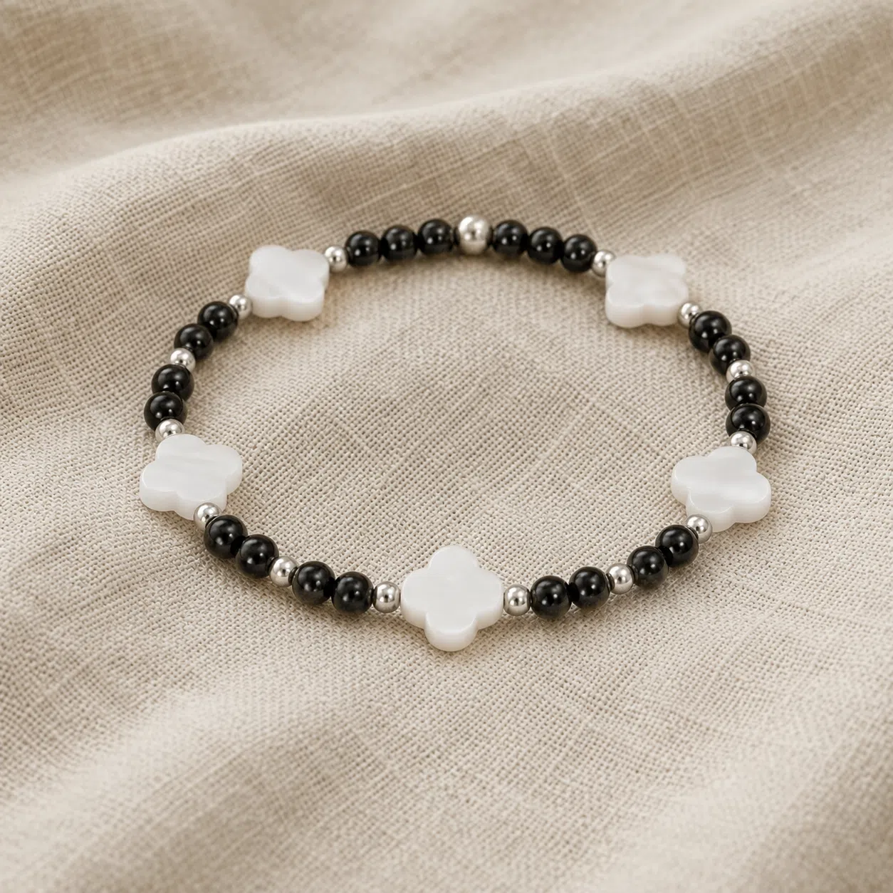 Armband „Ernestina“ aus 925 Sterling Silber mit Perlmutt