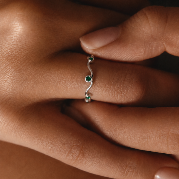 Ring "Senta" aus 925 Sterling Silber mit grünem Zirkonia