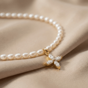 Kugelkette „Eleni“ mit Süßwasserperlen aus 925er Sterling Silber, goldplattiert