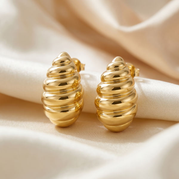 Ohrstecker „Melania“ aus 925er Sterling Silber, goldplattiert