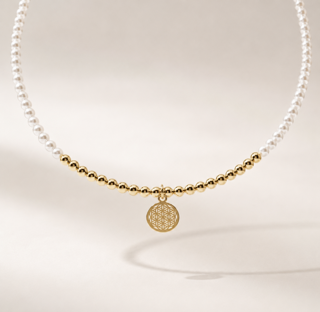Kugelkette „Alexa“ mit Muschelkernperlen aus 925er Sterling Silber, goldplattiert
