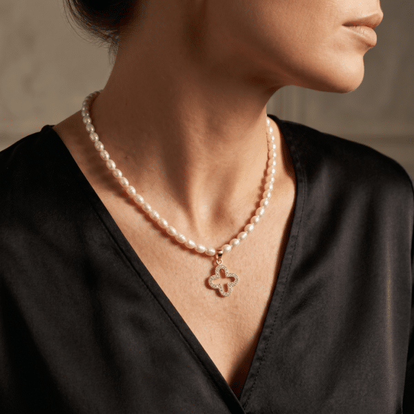 Kugelkette „Rubina“ mit Süßwasserperlen aus 925er Sterling Silber, goldplattiert